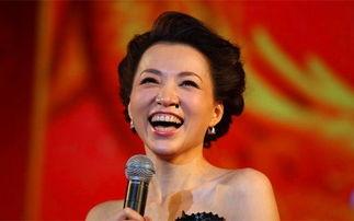 董卿吃瓜,揭秘娱乐圈幕后故事