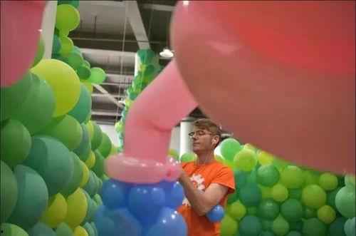 卖气球青蛙吃瓜,卖气球青蛙的奇妙瓜界冒险