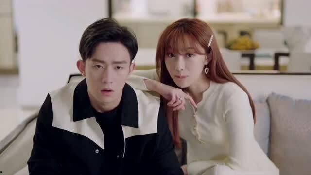 孤独吃瓜少女,独自品味生活的酸甜苦辣